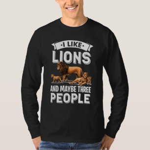 私はアフリカサファリのライオンとライオンのパックが好き Tシャツ