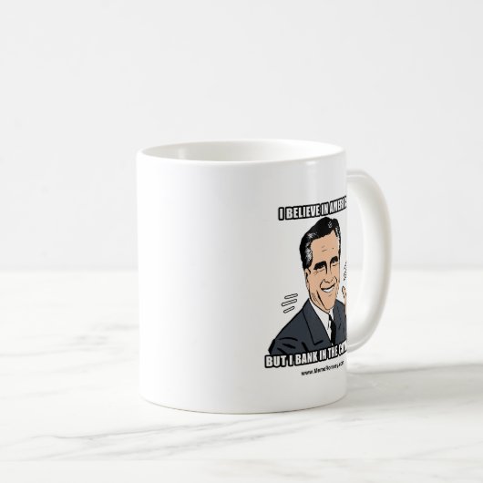 私はアメリカで信じますが、カイマンで取引します コーヒーマグカップ (正面右)