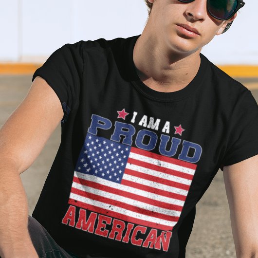 私はアメリカ誇りを持った国旗の愛国心を持っている Tシャツ