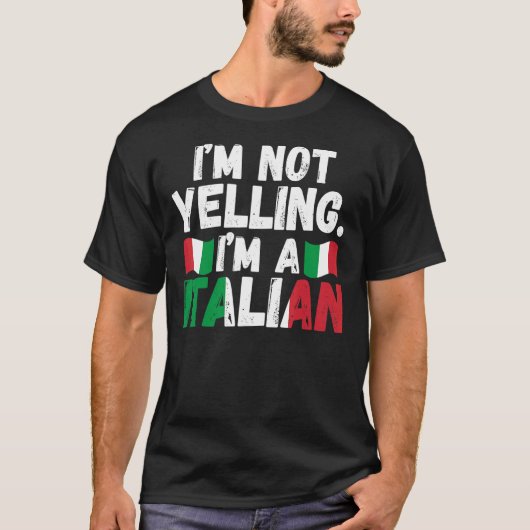 私はイタリアのイタリア人だと叫イタリアンんでいイタリアンない Tシャツ (正面)