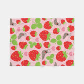 私はイチゴの継ぎ目のないパターンが大好き フリースブランケット (正面(横))