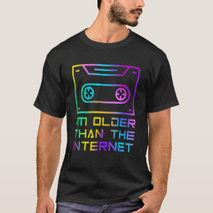 私はインターネットヴィンテージカセットテープより古い Tシャツ