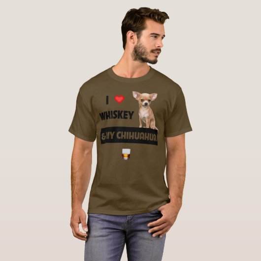 私はウイスキーと私のChihuahuaママパパ犬が大好き Tシャツ (正面フル)