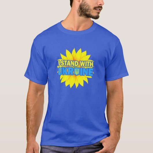 私はウクライナと共に立つ英国の平和アンチ戦争に立つ Tシャツ (正面)