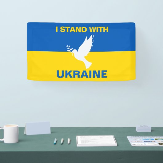 私はウクライナ国旗のドーブ平和に立つ 横断幕 (トレードショー)