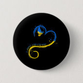 私はウクライナ国旗の平和フリーウクライナと立つ 缶バッジ (正面)