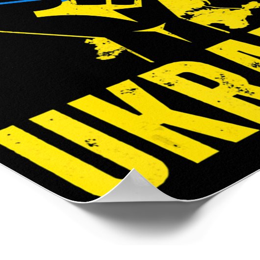 私はウクライナ国旗の立ち上げ拳ペアで立つ ポスター (角)