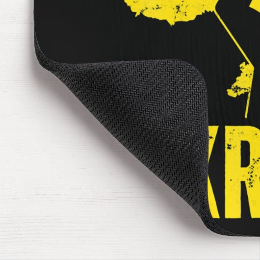 私はウクライナ国旗の立ち上げ拳ペアで立つ マウスパッド (コーナー)