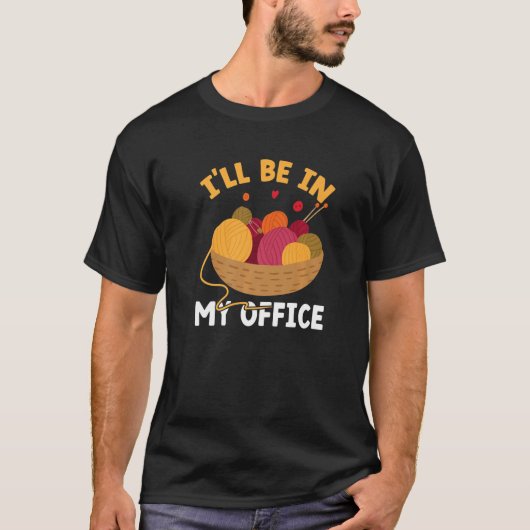 私はオフィスでカチェットをする Tシャツ (正面)