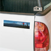 私はオレゴンを愛します バンパーステッカー (トラック上)