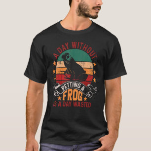 私はカエルかわいいヴィンテージ動物かわいい Tシャツ