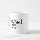 私はカトリック系の学校を生き延びました コーヒーマグカップ (正面左)