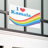 私はカマラカワイレインボーが大好き 横断幕 (ビルの外側)