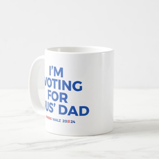 私はガスのパパのために投票している – Harris Walz 2024 コーヒーマグカップ (正面左)