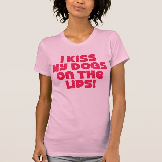 私はキスを口に出す Tシャツ (正面)