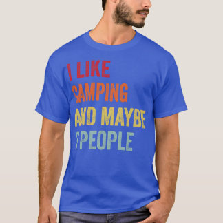 私はキャンプが好きかもしれない3人 Tシャツ