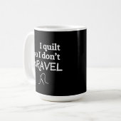 私はキルトだから私は解かないおもしろい裁縫 コーヒーマグカップ (正面左)