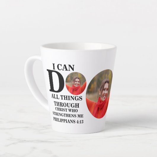 私はクリスチャンの写真バイブルの聖句を行うことができるすべてのこと カフェラテマグ (左アングル)