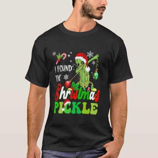 私はクリスマスの漬物おもしろい菓子Gを見つけた Tシャツ (正面)