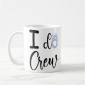 私はクルー結婚のブライダルシャワー コーヒーマグカップ (左)