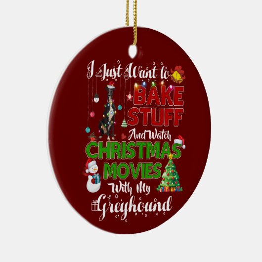 私はグレイハウンドと共にクリスマス映画を観たい セラミックオーナメント (右)