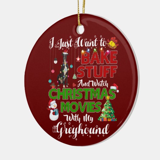 私はグレイハウンドと共にクリスマス映画を観たい セラミックオーナメント (左)