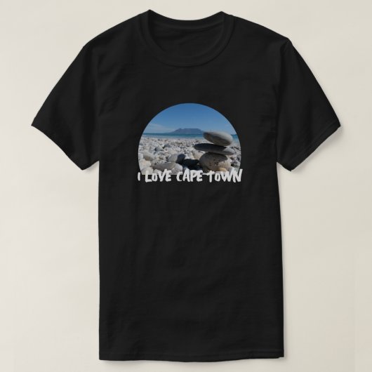 私はケープタウンのテーブルマウンテン積み上げ小石を愛する Tシャツ (デザイン正面)