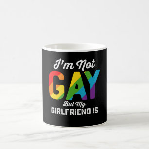私はゲイではありませんが私の彼女は面白い LGBTQ Pride コーヒーマグカップ