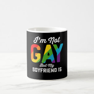私はゲイではありませんが私の彼氏は面白い LGBTQ Pride コーヒーマグカップ