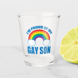 私はゲイ誇りを持ったの息子LGBTQ Momパパの親 ショットグラス