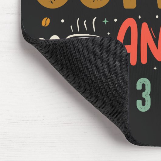 私はコーヒーが好きで、多分3人のおもしろいコーヒー愛好家 マウスパッド (コーナー)