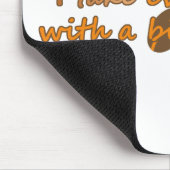 私はコーヒーを少し飲んで(© Mira) マウスパッド (コーナー)