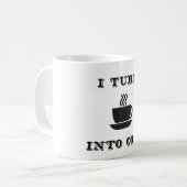 私はコーヒー・マグのコードにコーヒーを回します コーヒーマグカップ (正面左)