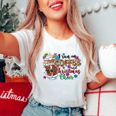 私はコーヒ走ーとクリスマス応援のTシャツを着ている Tシャツ