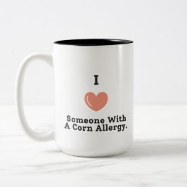 私はコーンアレルギーで人を愛している ツートーンマグカップ