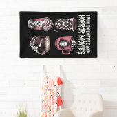 私はコー走ヒーとホラー映画の怖いハロウィーンを楽しむ 横断幕 (インサイチュ)