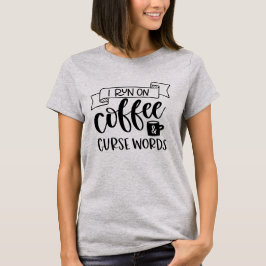 私はコ走ーヒーと皮肉を飲む |引用文おもしろいユーモア Tシャツ