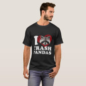 私はゴミのパンドラ(PANDAS)アライグマが大好き Tシャツ (正面フル)