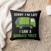 私はゴミをリサイクルするゴミのトラックの衣装を見た クッション (ブランケット)