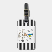 私はサクソフォーンの棒の姿のTシャツおよびギフトを遊びます ラゲッジタグ (正面縦)