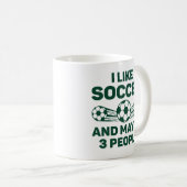 私はサッカーが好きで、3人くらいかな コーヒーマグカップ (正面右)