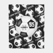 私はサッカーの白黒が大好き フリースブランケット (正面)