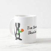 私はスカンクされている マグカップ (正面左)