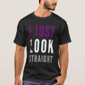 私はストレート無性Lgbtエースプライド旗を見る Tシャツ (正面)