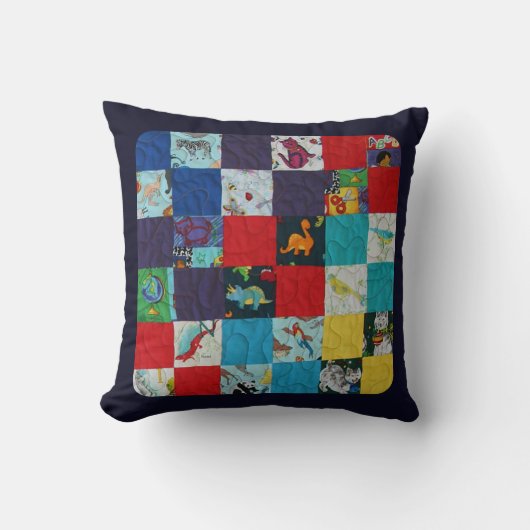 私はスパイする クッション (正面)