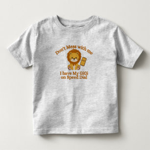 私はスピードダイヤルでGiGIを持っている トドラーTシャツ