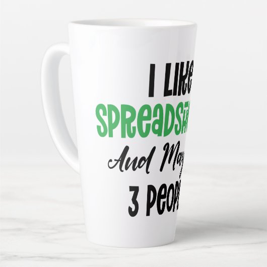 私はスプレッドシートが好きで、3人かもしれない カフェラテマグ (左アングル)