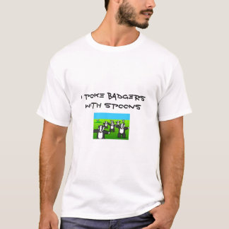 私はスプーンを持つアナグマを突きます Tシャツ
