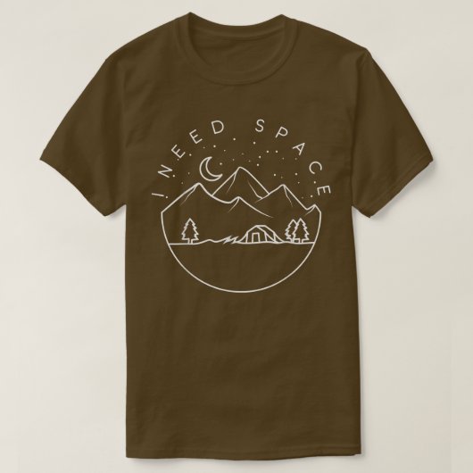 私はスペースカワイキャンプ旅行キャンパーが必要 Tシャツ (デザイン正面)