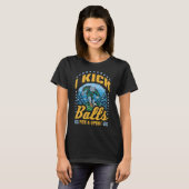 私はスポーツサッカーでボールを蹴る Tシャツ (正面フル)
